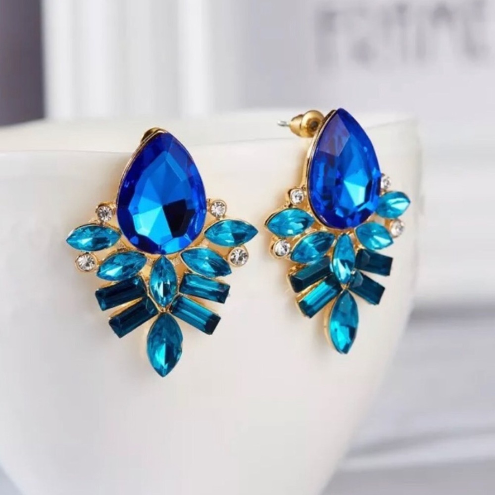 NWT Boutique Formal Exquisite Blue Gemstone Rhinestone Statement Earrings